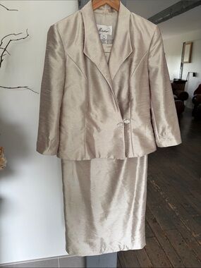 Michaelangelo Shimmery Taupe Two-Piece Jacket and Skirt stunning suit